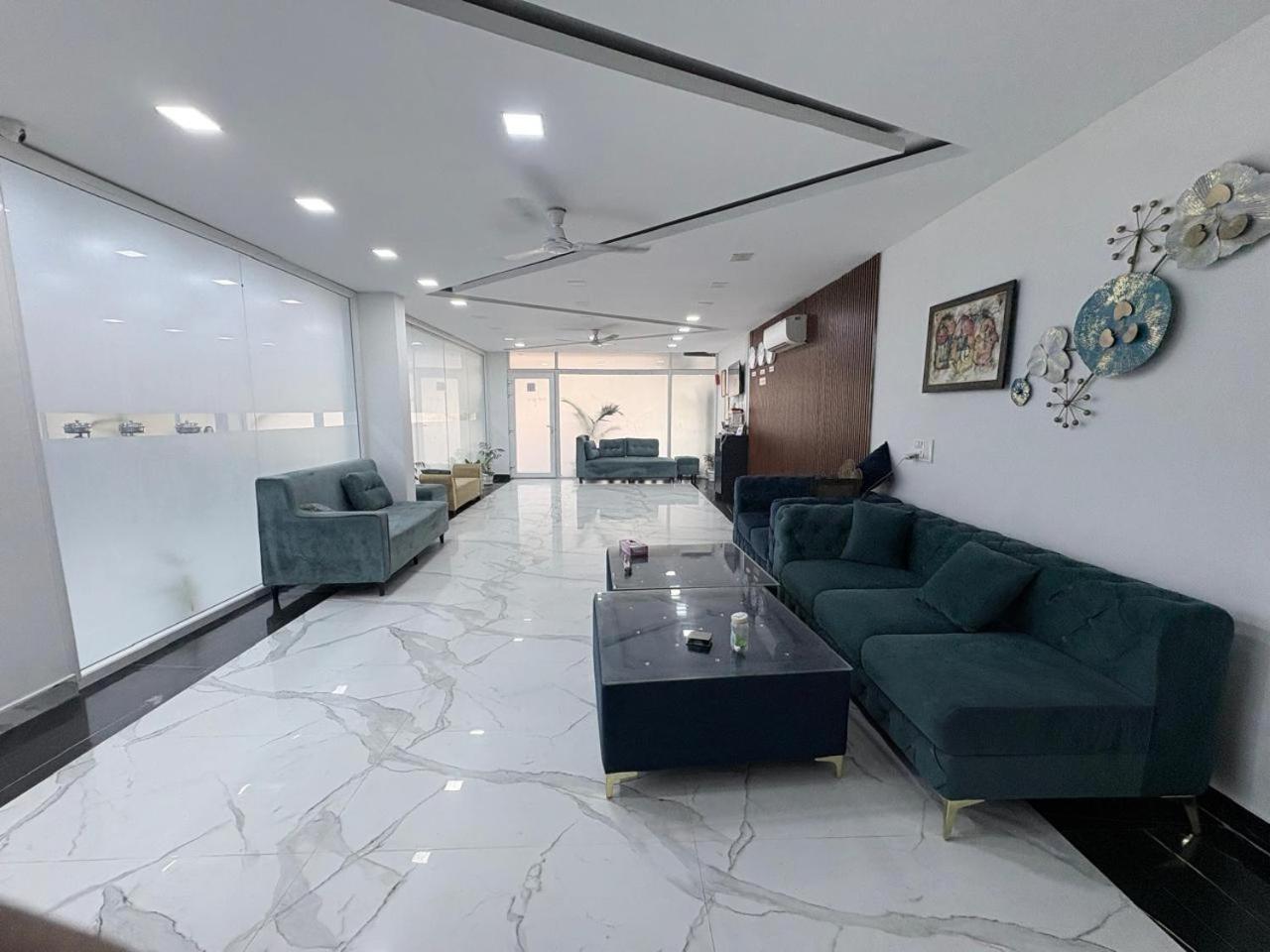 Pacific Inn Eco Central Gurgaon Exterior photo