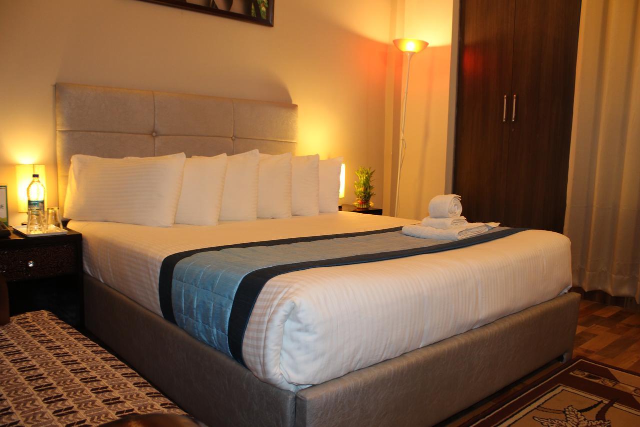 Pacific Inn Eco Central Gurgaon Exterior photo